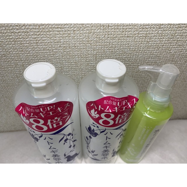 アロヴィヴィ ハトムギ美容水 500ml 二点セット+角質ポロポロジェル200g コスメ/美容のスキンケア/基礎化粧品(化粧水/ローション)の商品写真