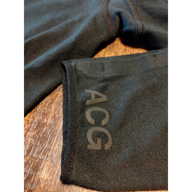 NIKE(ナイキ)の【ナイキ・ACG】タートルネック acronym エロルソンヒュー　黒 メンズのトップス(Tシャツ/カットソー(七分/長袖))の商品写真