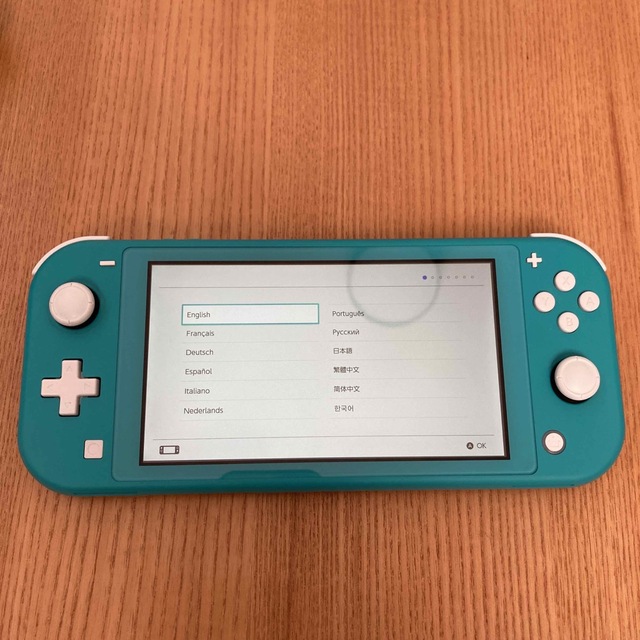 Nintendo Switch(ニンテンドースイッチ)の任天堂　Switch Lite スイッチライト 本体 エンタメ/ホビーのゲームソフト/ゲーム機本体(携帯用ゲーム機本体)の商品写真