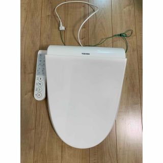 TOSHIBA 温水洗浄便座 SCS-T161の通販 by yohe's shop|ラクマ