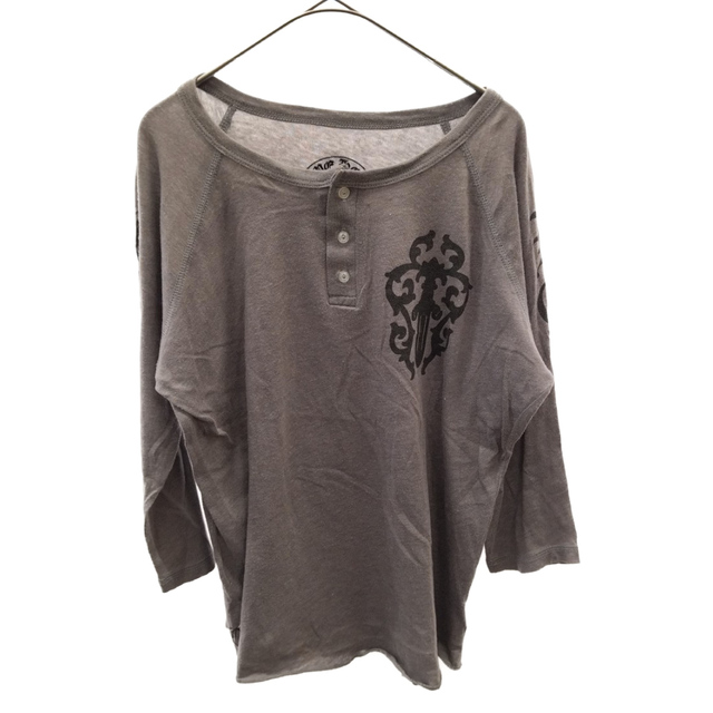 Chrome Hearts(クロムハーツ)のCHROME HEARTS クロムハーツ ヴァインダガーセメタリー ヘンリーネックカットソー グレー メンズのトップス(Tシャツ/カットソー(七分/長袖))の商品写真