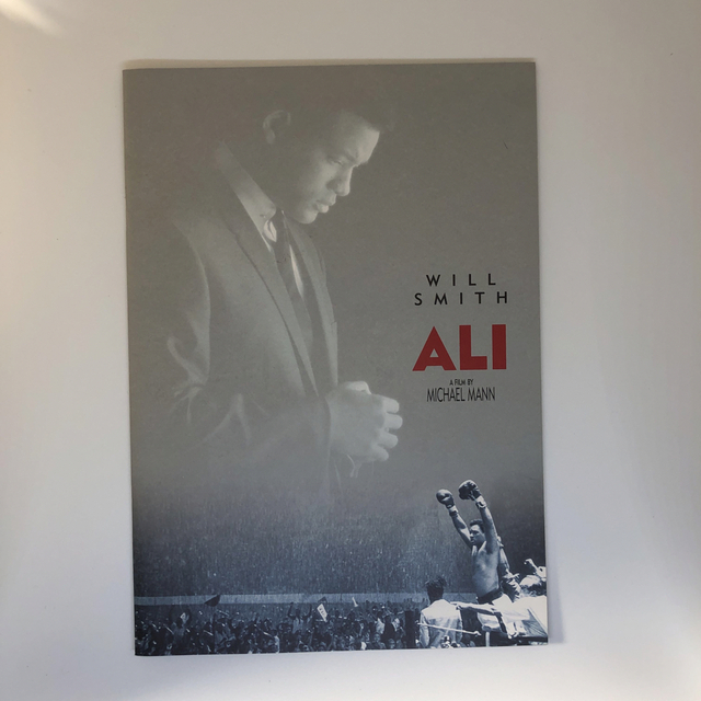 映画「ALI」パンフレット エンタメ/ホビーの本(アート/エンタメ)の商品写真