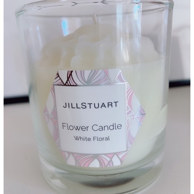 JILLSTUART(ジルスチュアート)のJILL STUART フラワーキャンドル ホワイトフローラル 170g コスメ/美容のリラクゼーション(キャンドル)の商品写真