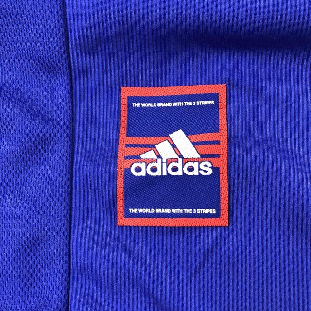 adidas(アディダス)のadidas  1998フランス代表モデル　(エンブレム無し) スポーツ/アウトドアのサッカー/フットサル(ウェア)の商品写真