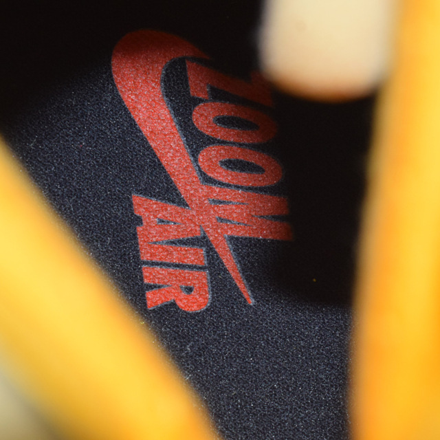 NIKE(ナイキ)のNIKE ナイキ AIR JORDAN 1 ZOOM AIR COMFT CT0978-006 エアジョーダン1 ズーム エアコンフォート ハイカットスニーカー US8 オレンジ メンズの靴/シューズ(スニーカー)の商品写真