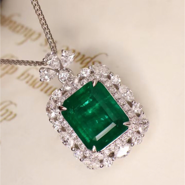 天然 エメラルド ダイヤ ペンダントトップ2.6ct k18 ¥ - ネックレス