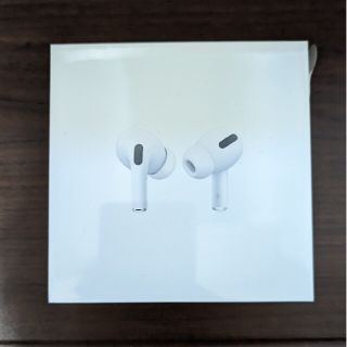 アップル(Apple)の【定番】アップル AirPods Pro MLWK3J/A Appel イヤホン(ヘッドフォン/イヤフォン)