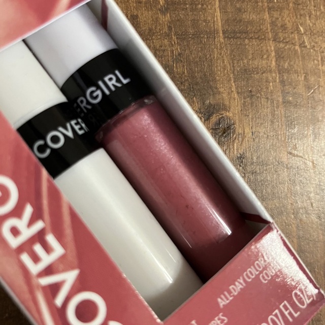 COVERGIRL(カバーガール)のカバーガール  アウトラスト　口紅　549 コスメ/美容のベースメイク/化粧品(口紅)の商品写真