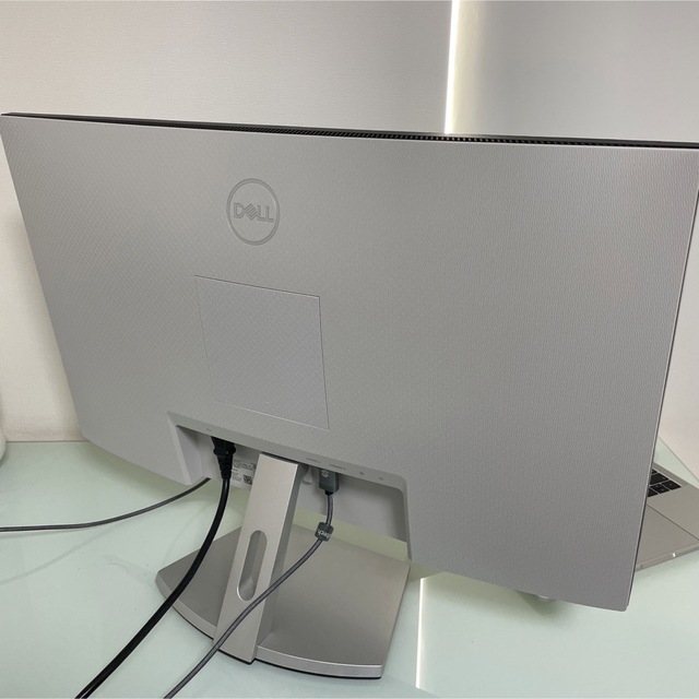 DELL(デル)のDell S2721Q 27インチ  モニター スマホ/家電/カメラのPC/タブレット(ディスプレイ)の商品写真