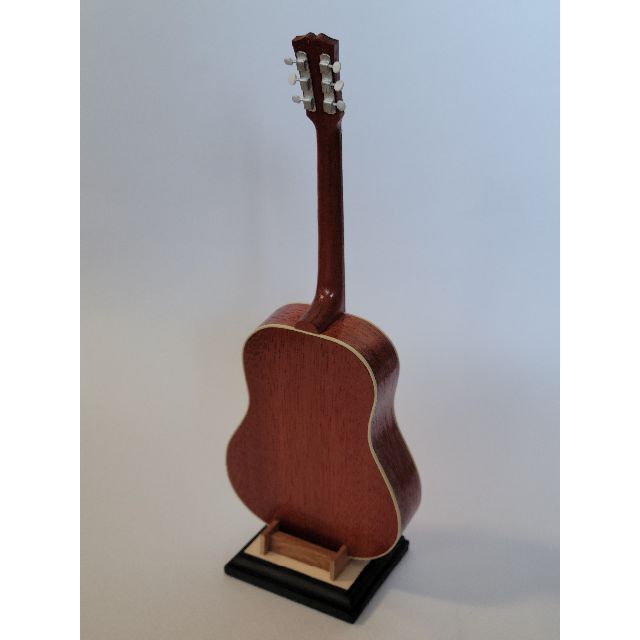 Gibson(ギブソン)のGibson J-45 ADJ CS　ミニチュア模型 楽器のギター(アコースティックギター)の商品写真