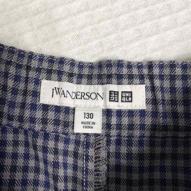 UNIQLO(ユニクロ)のJW Anderson ユニクロ☆130 キッズ/ベビー/マタニティのキッズ服女の子用(90cm~)(パンツ/スパッツ)の商品写真