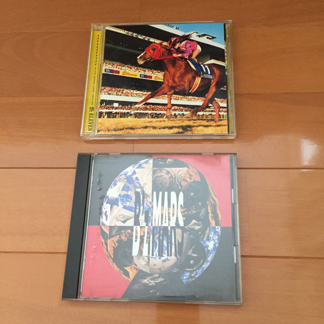 B'z CD２枚セット エンタメ/ホビーのCD(ポップス/ロック(邦楽))の商品写真