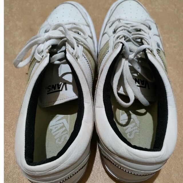 VANS(ヴァンズ)のスニーカー ホワイト 26cm メンズの靴/シューズ(スニーカー)の商品写真