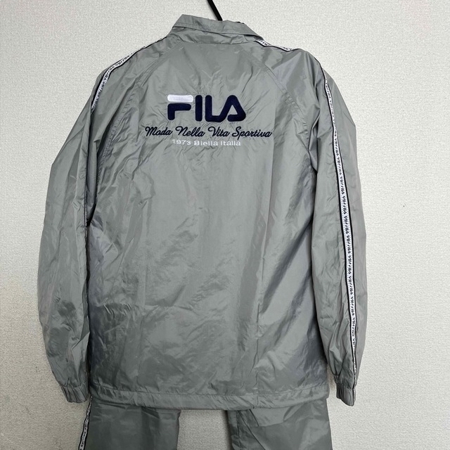 FILA(フィラ)のFILA   ジュニアウィンドブレーカー　上下　160 スポーツ/アウトドアのトレーニング/エクササイズ(その他)の商品写真