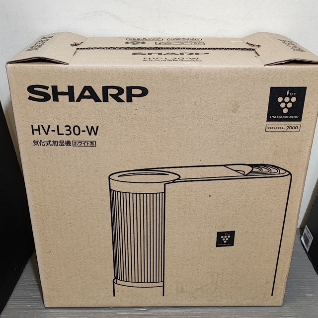 SHARP(シャープ)のシャープ 加湿器 プラズマクラスター 7000 コンパクト ホワイト HV-L3 スマホ/家電/カメラの生活家電(加湿器/除湿機)の商品写真