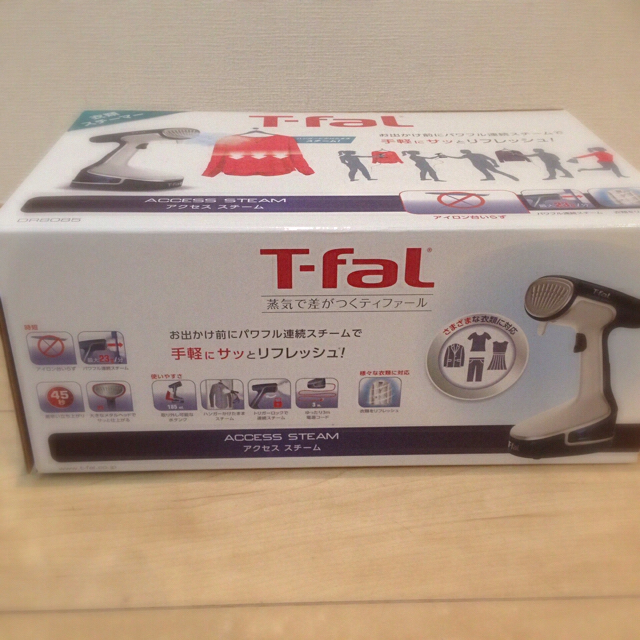 T-fal(ティファール)の値下げ【新品】ティファール 衣類スチーマー アイロン Ｔ－Ｆａｌ スマホ/家電/カメラの生活家電(アイロン)の商品写真