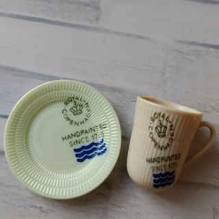 ロイヤルコペンハーゲン(ROYAL COPENHAGEN)のロイヤルコペンハーゲン　ミニチュアマグネット　カップ&ソーサー(ノベルティグッズ)