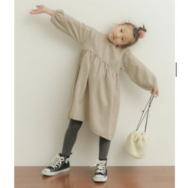 URBAN RESEARCH DOORS(アーバンリサーチドアーズ)のアーバンリサーチドアーズ　キッズ　ワンピース キッズ/ベビー/マタニティのキッズ服女の子用(90cm~)(ワンピース)の商品写真