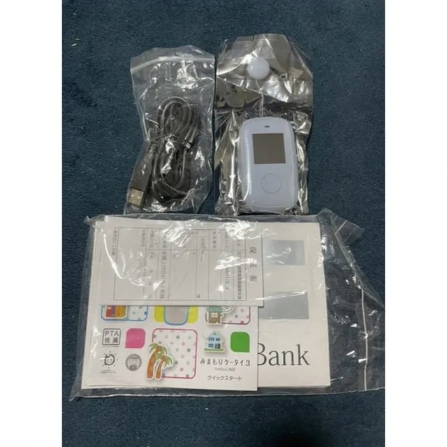 Softbank(ソフトバンク)のみまもりケータイ 3 スマホ/家電/カメラのスマートフォン/携帯電話(携帯電話本体)の商品写真