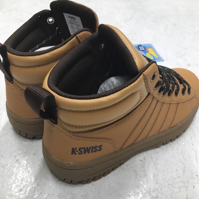 K-SWISS(ケースイス)のスニーカー防水　ミドルカットスニーカー　KSWISS 23.5cm レディースの靴/シューズ(スニーカー)の商品写真