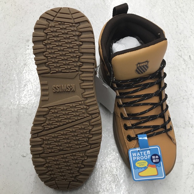 K-SWISS(ケースイス)のスニーカー防水　ミドルカットスニーカー　KSWISS 23.5cm レディースの靴/シューズ(スニーカー)の商品写真