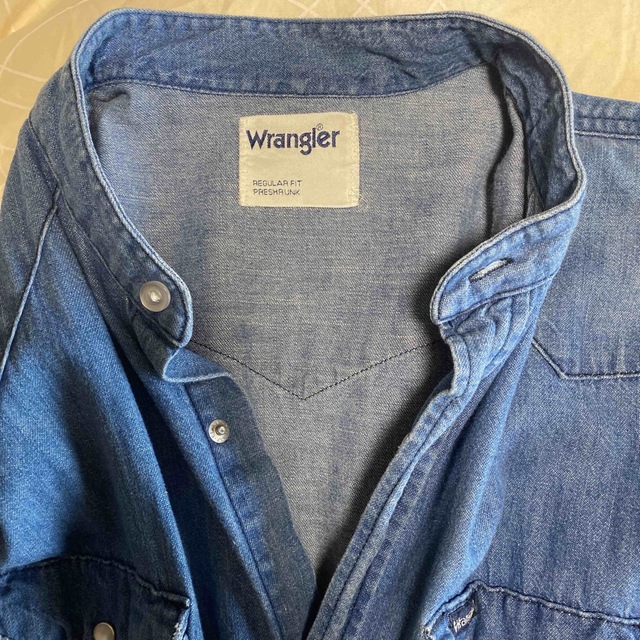 Wrangler(ラングラー)の SHIPS別注 Wrangler ノーカラーデニムシャツワンピース  レディースのワンピース(ロングワンピース/マキシワンピース)の商品写真