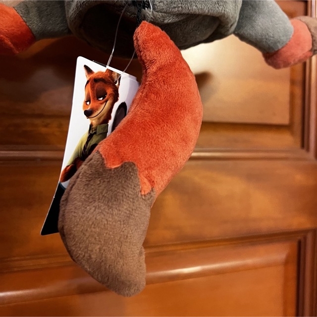 Disney(ディズニー)のズートピア　ニック　ぬいぐるみポーチ　ディズニー　映画　キツネ　きつね　狐 エンタメ/ホビーのおもちゃ/ぬいぐるみ(キャラクターグッズ)の商品写真