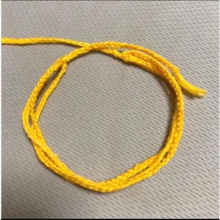 ミサンガ　ブレスレット　ハンドメイド　黄色　単色(ブレスレット/バングル)