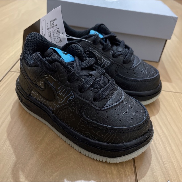 NIKE(ナイキ)の新品未使用　Nike Force 1 x Space Jam フォースワン キッズ/ベビー/マタニティのベビー靴/シューズ(~14cm)(スニーカー)の商品写真