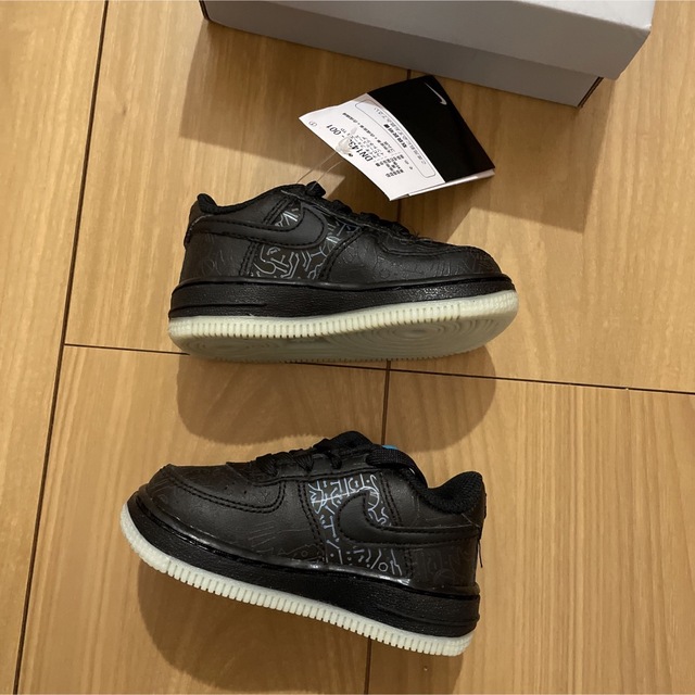 NIKE(ナイキ)の新品未使用　Nike Force 1 x Space Jam フォースワン キッズ/ベビー/マタニティのベビー靴/シューズ(~14cm)(スニーカー)の商品写真