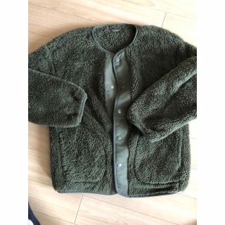 ジーユー(GU)のGU ボア　フリース　カーキ　150 値下げしました(ジャケット/上着)