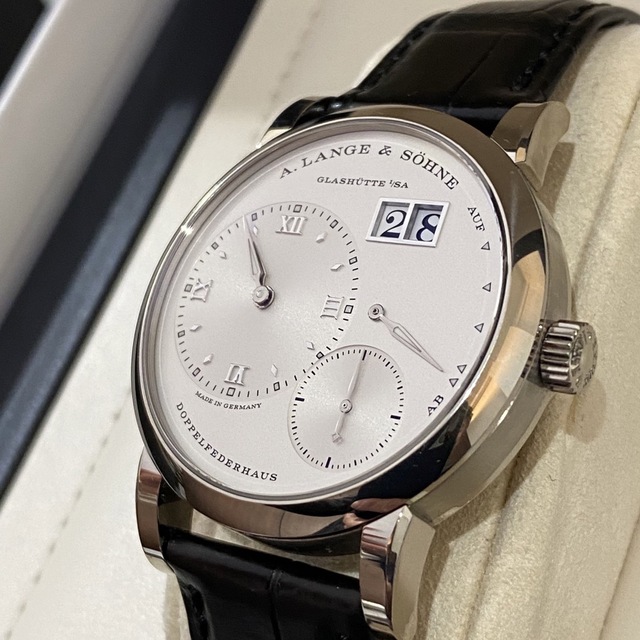 A. Lange & Söhne（A. Lange & Sohne）(ランゲアンドゾーネ)の数回　定価532万　ランゲ＆ゾーネ　18KWG　ランゲ1　191.039 箱/保 メンズの時計(腕時計(アナログ))の商品写真