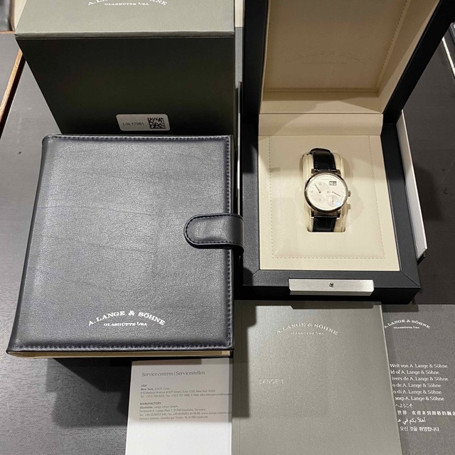 A. Lange & Söhne（A. Lange & Sohne）(ランゲアンドゾーネ)の数回　定価532万　ランゲ＆ゾーネ　18KWG　ランゲ1　191.039 箱/保 メンズの時計(腕時計(アナログ))の商品写真