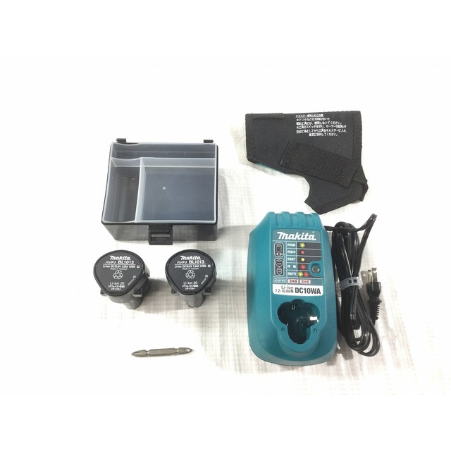 ☆極美品☆makita マキタ 10.8V 充電式インパクトドライバ TD090DWXW 白/ホワイト バッテリー2個(10.8V 1.3Ah) 充電器  ケース付き 63386