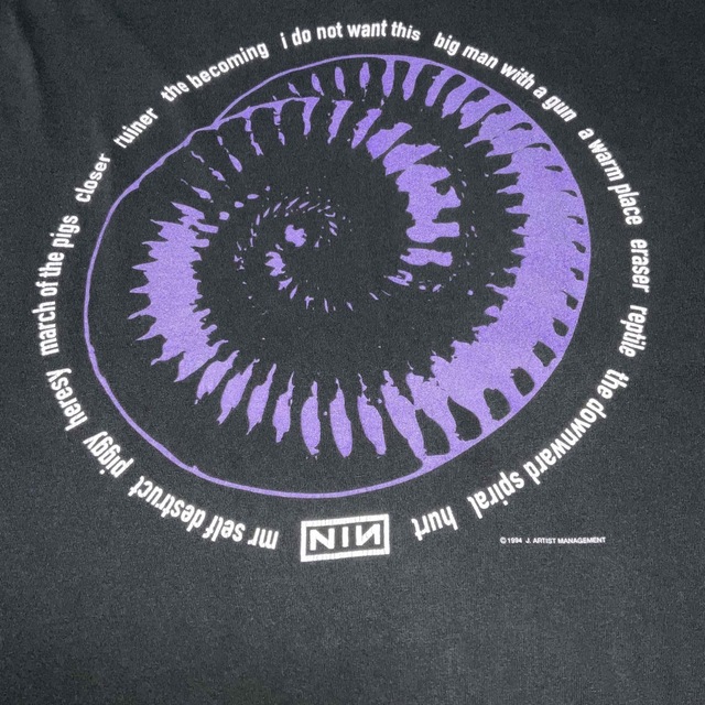 驚きの安さ Nine Inch Nails THE DOWNWARD SPIRAL ロンT Tシャツ+カットソー(半袖+袖なし) 驚きの安さ Nine Inch Nails THE DOWNWARD SPIRAL ロンT Tシャツ+カットソー(半袖+袖なし)