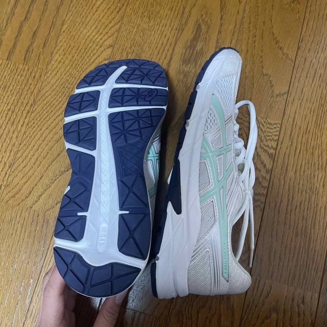 asics(アシックス)のASICS スニーカー レディースの靴/シューズ(スニーカー)の商品写真