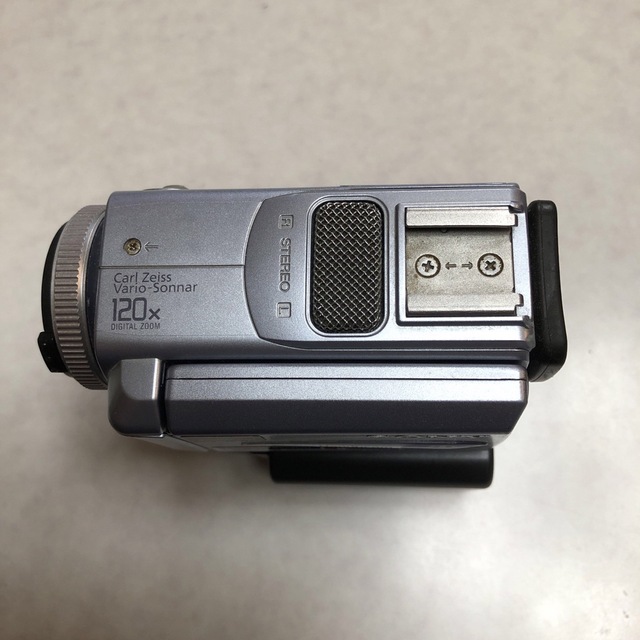 SONY(ソニー)の動作品　SONY  miniDV HANDYCAM  DCR-PC9 スマホ/家電/カメラのカメラ(ビデオカメラ)の商品写真