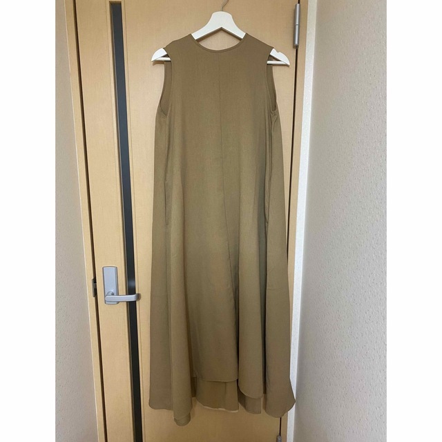 TODAYFUL(トゥデイフル)のlouren back tuck design dress レディースのワンピース(ロングワンピース/マキシワンピース)の商品写真