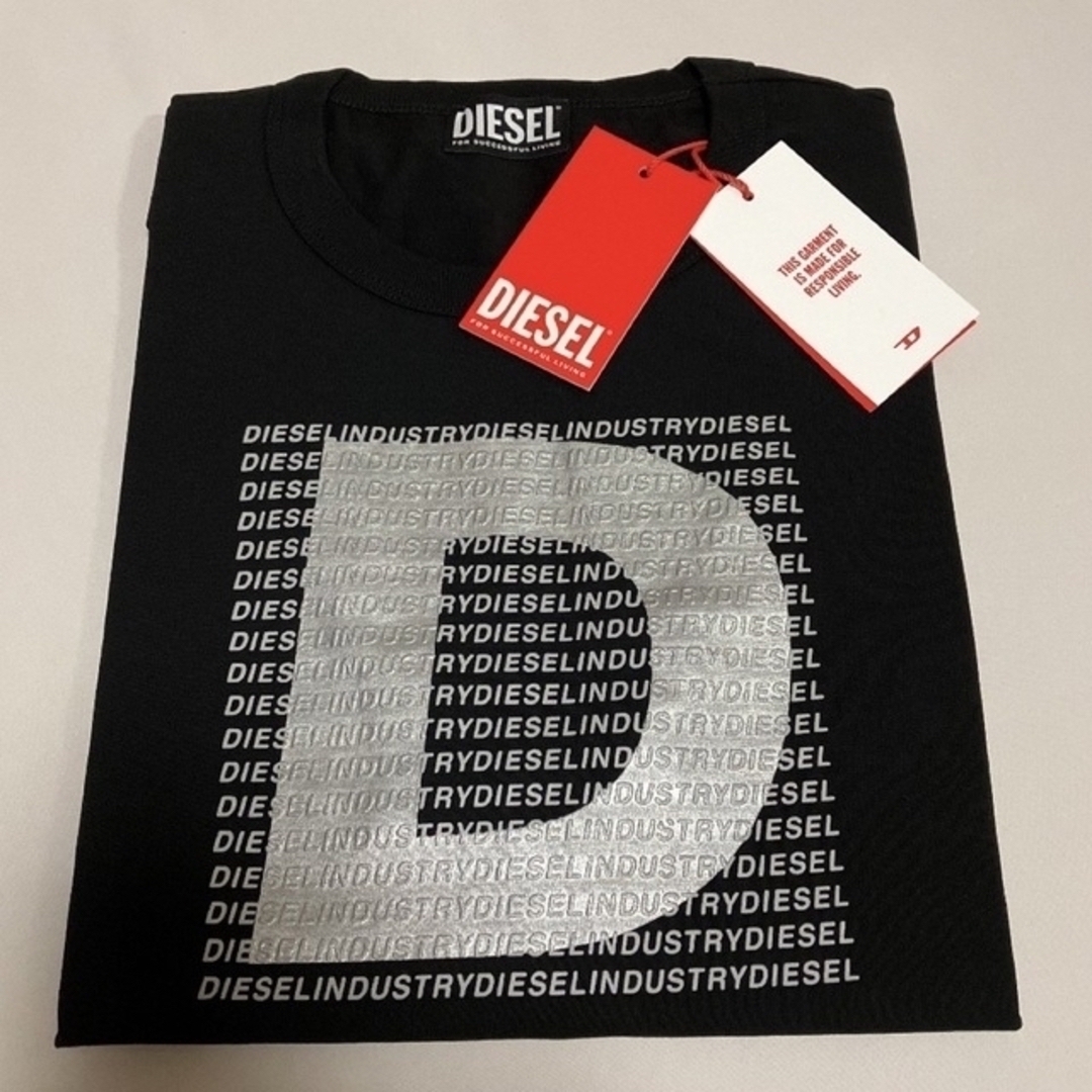 DIESEL(ディーゼル)の洗練されたデザイン　DIESEL　T-Diegor-Col 　L　新モデル メンズのトップス(Tシャツ/カットソー(半袖/袖なし))の商品写真