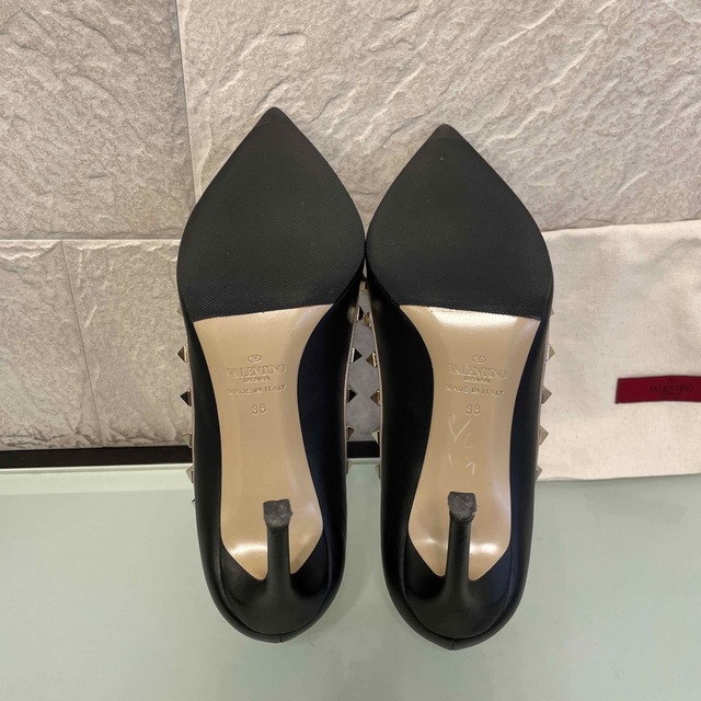 Valentino ロックスタッズ パンプス 38