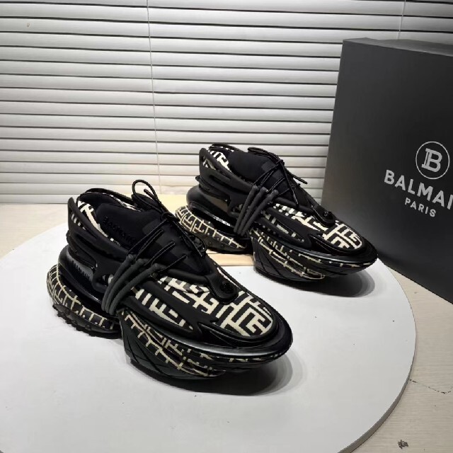 BALMAIN Unicorn バルマン ユニコーン BALMAIN Unicorn バルマン ユニコーン