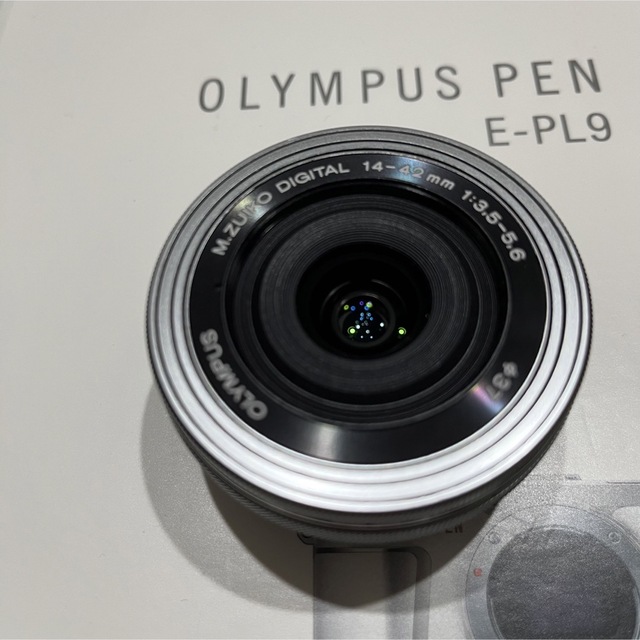 OLYMPUS(オリンパス)のOLYMPUS PEN E-PL9 ダブルズームキット スマホ/家電/カメラのカメラ(ミラーレス一眼)の商品写真
