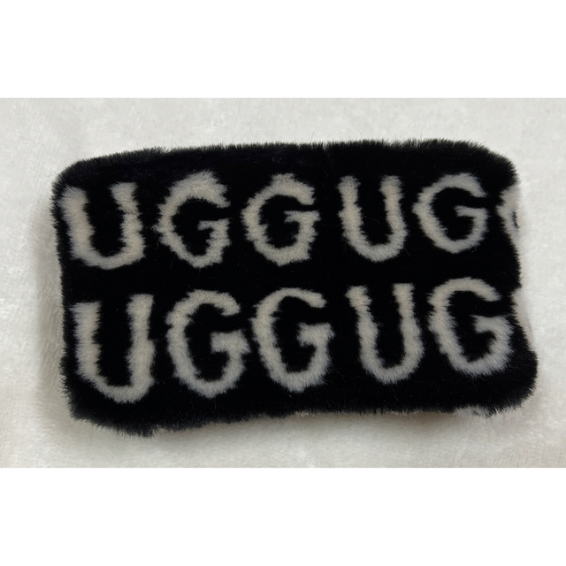 UGG(アグ)のUGG アグ　ポーチ レディースのファッション小物(ポーチ)の商品写真