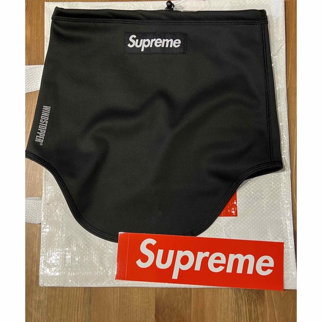 Supreme(シュプリーム)の Supreme WINDSTOPPER Neck Gaiter 新作新品 メンズのファッション小物(ネックウォーマー)の商品写真