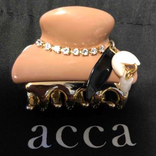 acca ベージュバレッタ　ヘアゴム