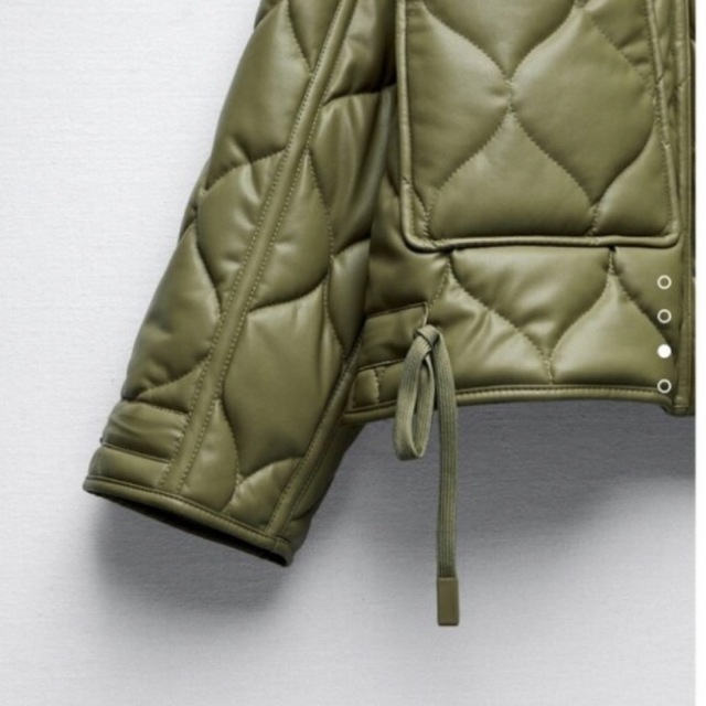 ZARA フェイクレザーパフジャケット