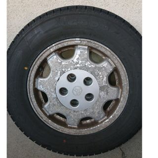 グッドイヤー(Goodyear)のアイスナビ SUV 205/70R15 96Q 中古 ハイエース(タイヤ)