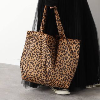 美品【LEFFRONTEE/レフロンティ】LEOPARD バッグ