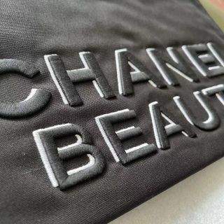 シャネル ノベルティ ポーチ クラッチバッグ 刺繍ロゴ✖️2-