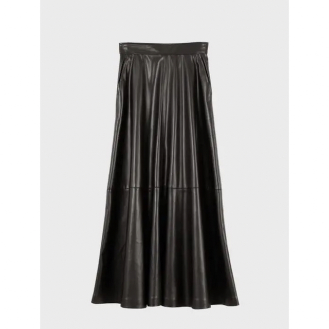 STUNNING LURE(スタニングルアー)のスタニングルアー フェイクレザースカート 黒 レディースのスカート(ロングスカート)の商品写真